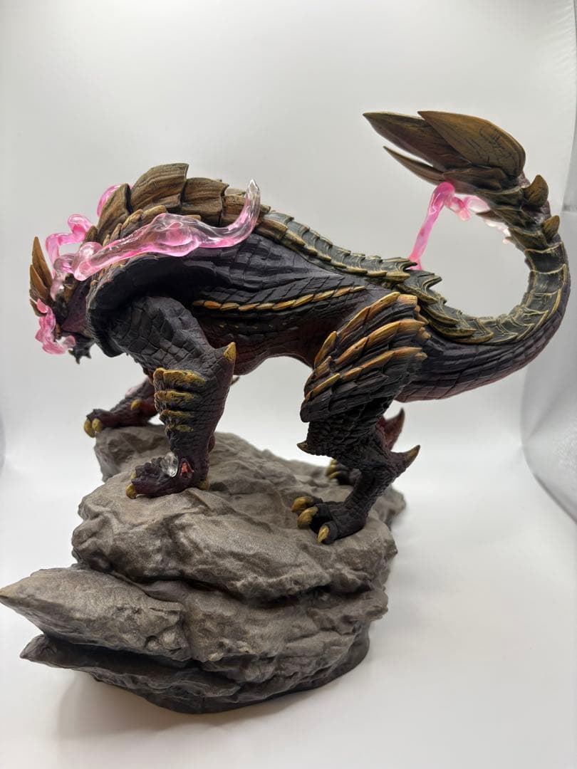 モンスターハンター マガイマガド クリエイターズモデル フィギュア