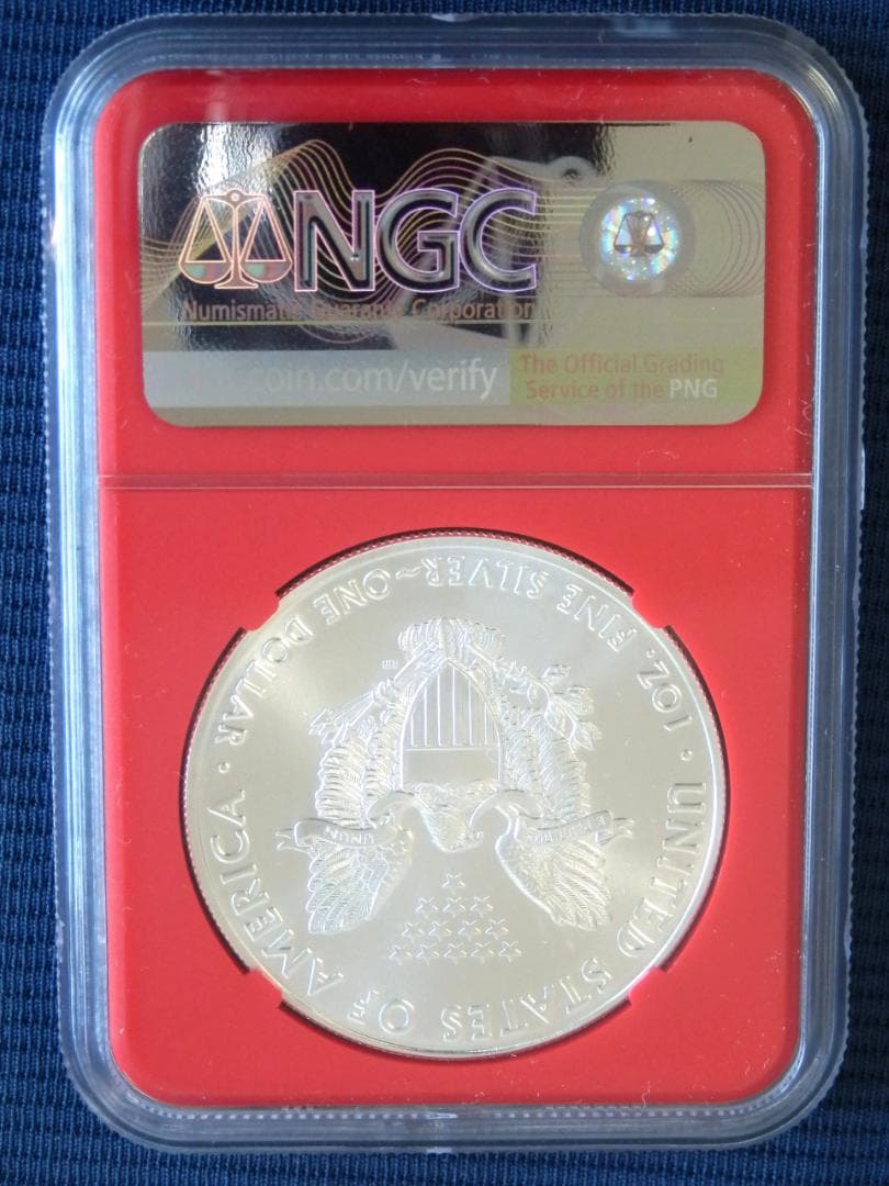 値下】米国2021年イーグル1ドル銀貨 トランプ赤ラベル NGC MS70ER