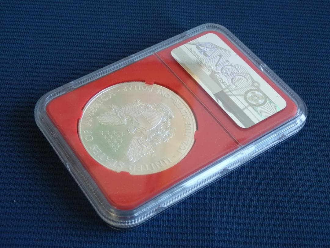 値下】米国2021年イーグル1ドル銀貨 トランプ赤ラベル NGC MS70ER