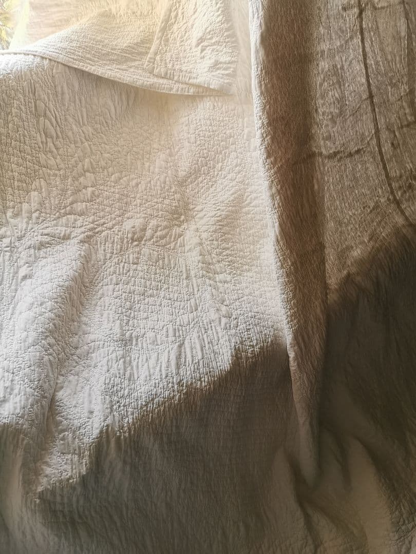 アンティーク ダーラムキルト 手縫 ブライダルホワイトキルト リーフ