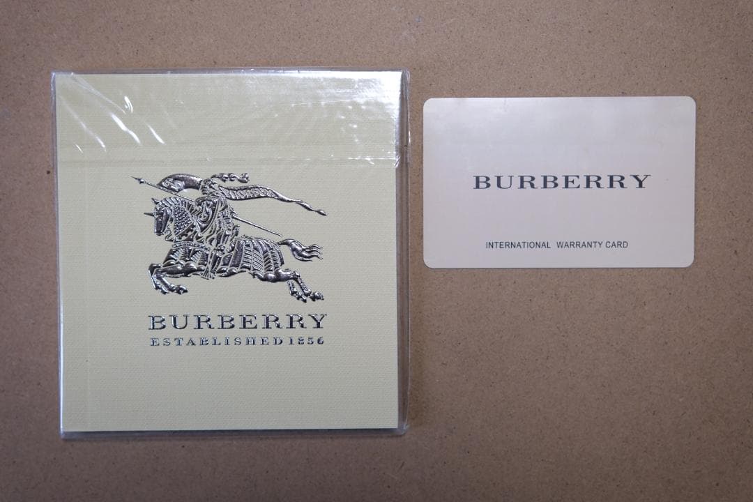 Burberry Sport グレー クロノグラフ 腕時計 （BU7713）