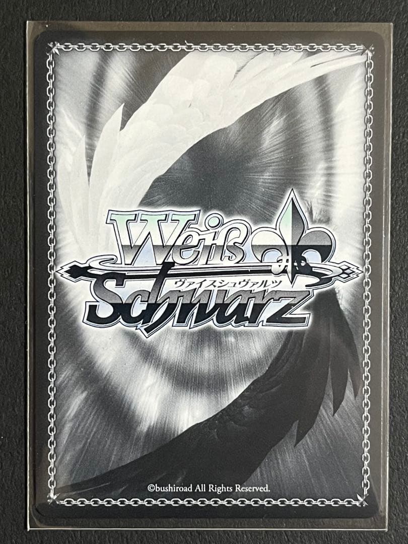 『極美品』　進撃の巨人　エレン　ミカサ　英語版　1st edition ヴァイス