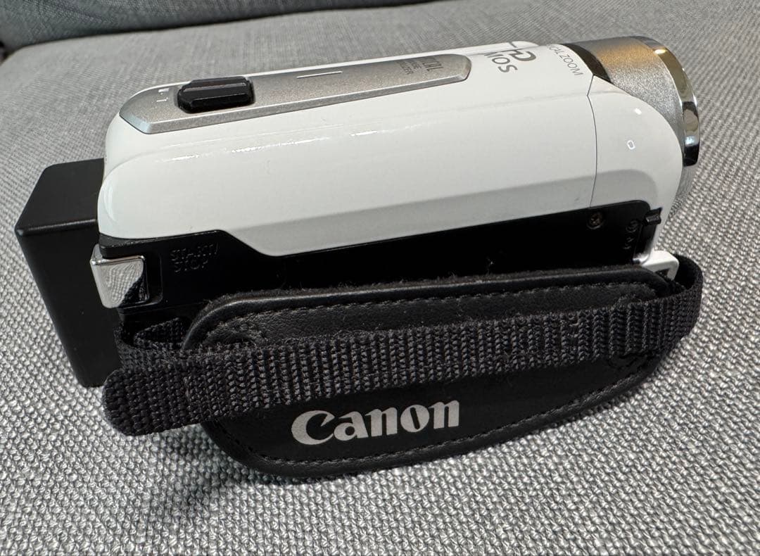 Canon iVIS HF R42 デジタルビデオカメラ　キャノン