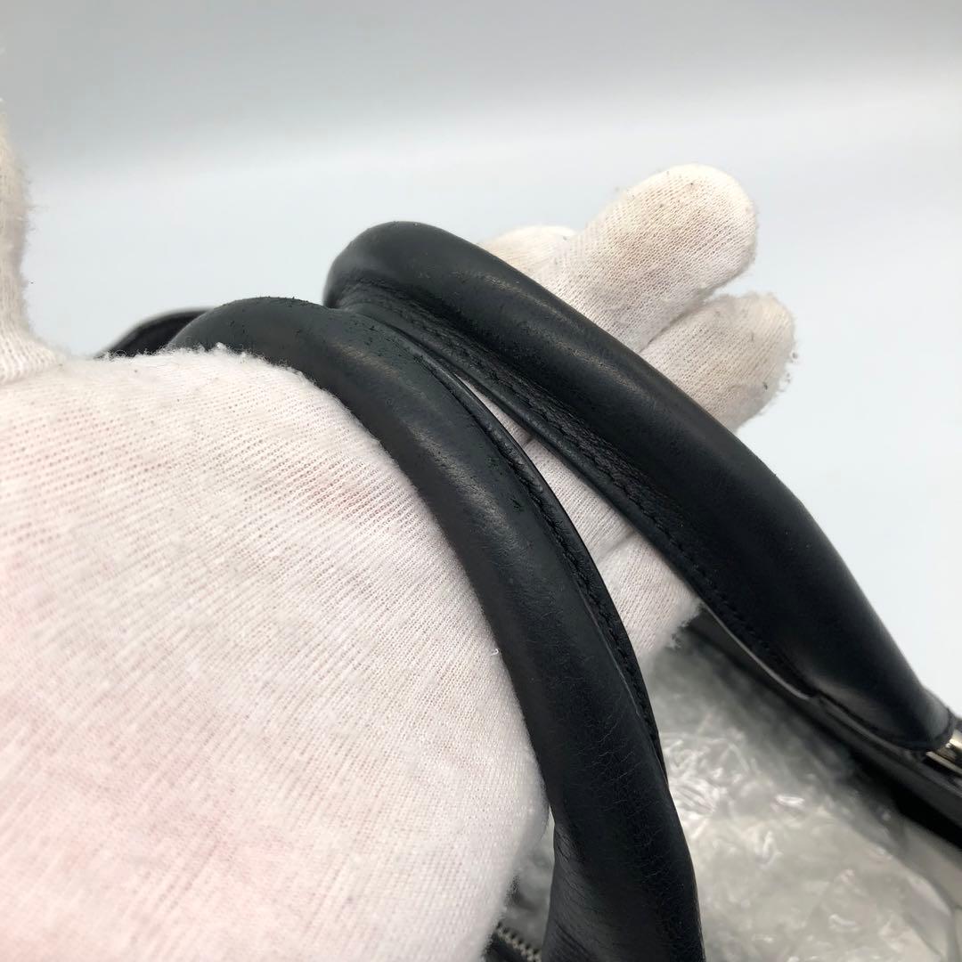 【CELINE】ハンドバッグ　レザー　ブラック　シルバー金具　自立