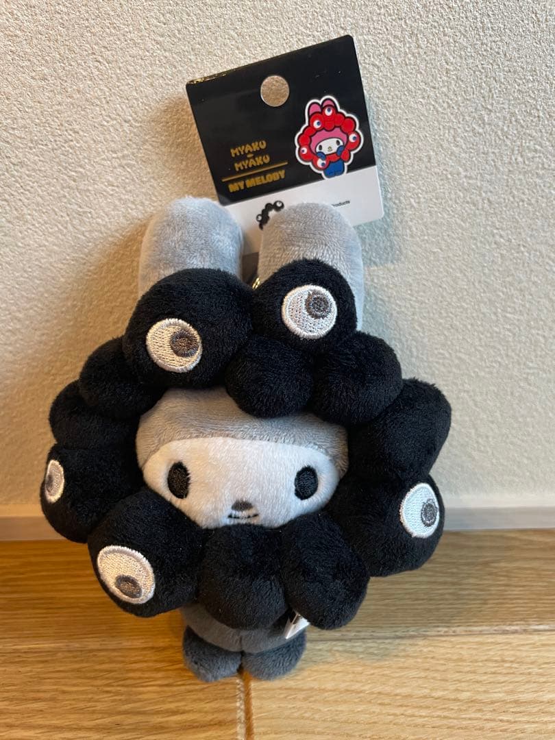 ミャクミャクなりきりぬいぐるみ（BC）ブラックカラビナ付 マイ