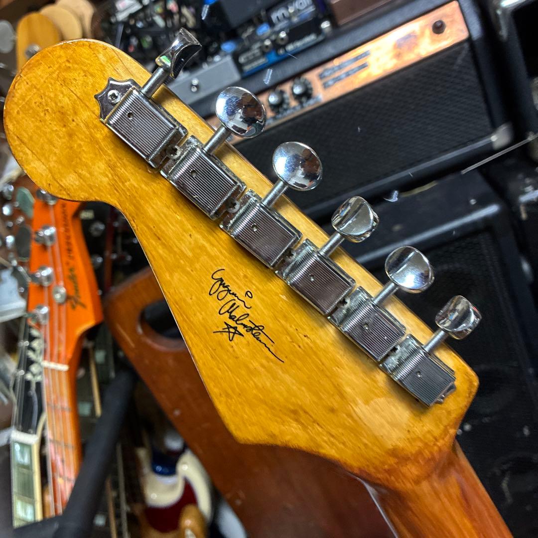 非Fenderストラト イングウェイ　スキャロップ　柾目ネック