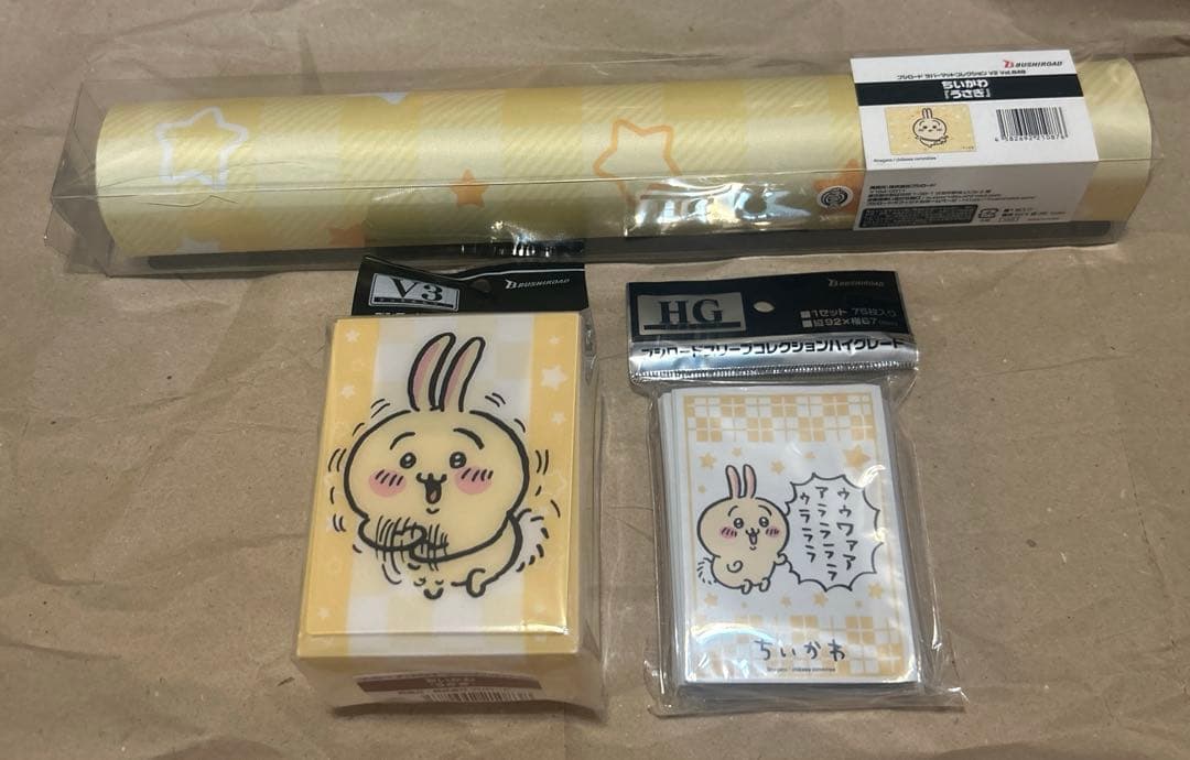 ちいかわ『うさぎ』ブシロード３点セット　プラバーマット　スリーブ　デッキホルダー ブシロードデッキホルダーコレクションV3 Vol.1218 ちいかわ『うさぎ