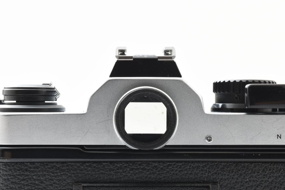 美品 NIKON New FM2 シルバーフィルムモルト新品交換済 M013