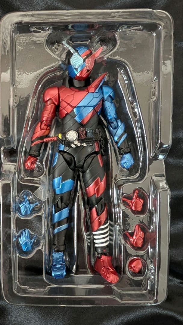 S.H.Figuarts 仮面ライダービルド ジーニアスブラッドスターク エボル