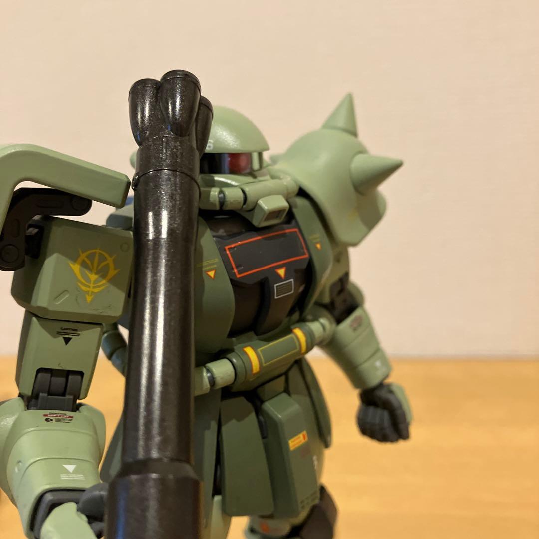 バンダイ 1/100 MG グフ&ザクⅡ 塗装済み完成品セット HG ザク・デザート