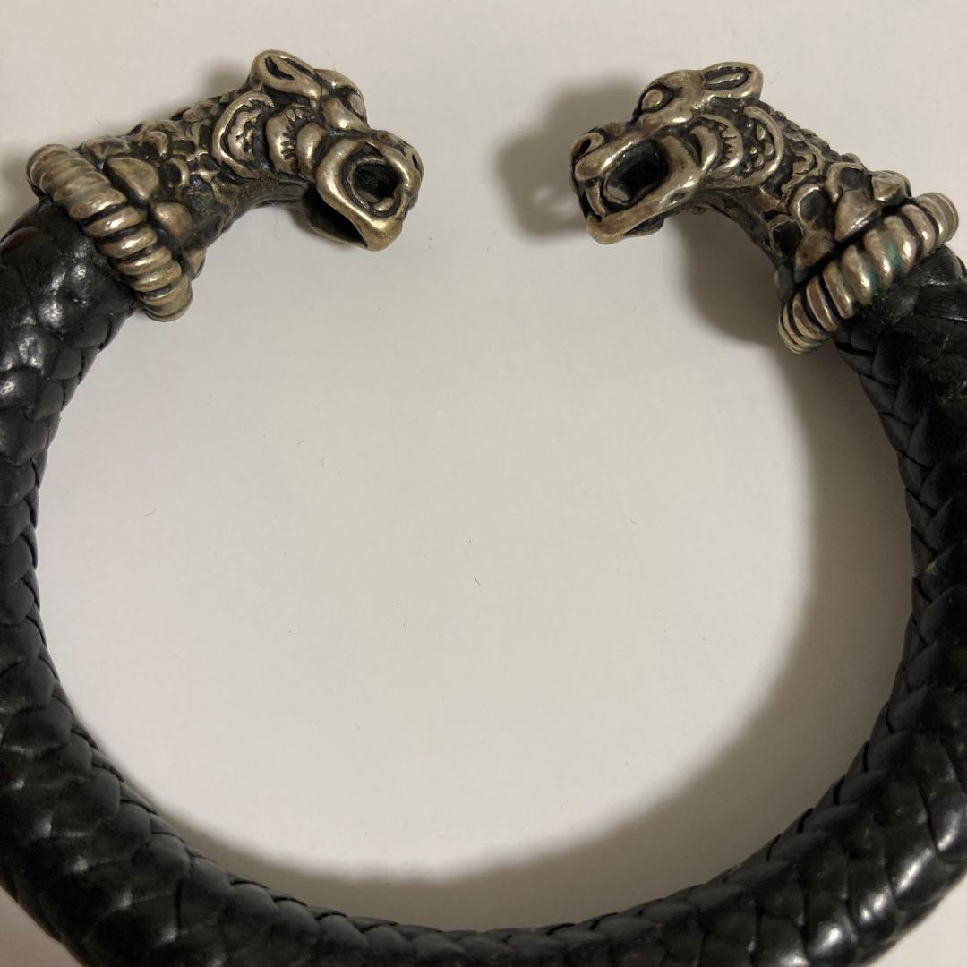 ケルティックタイガーブラックレザー×シルバーバングル