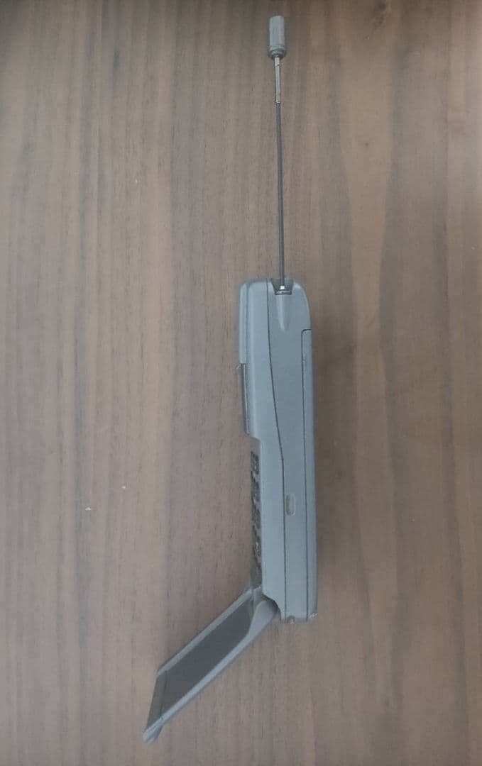 超希少・歴史的資料】NTTドコモ デジタル・ムーバF（富士通）1994年製