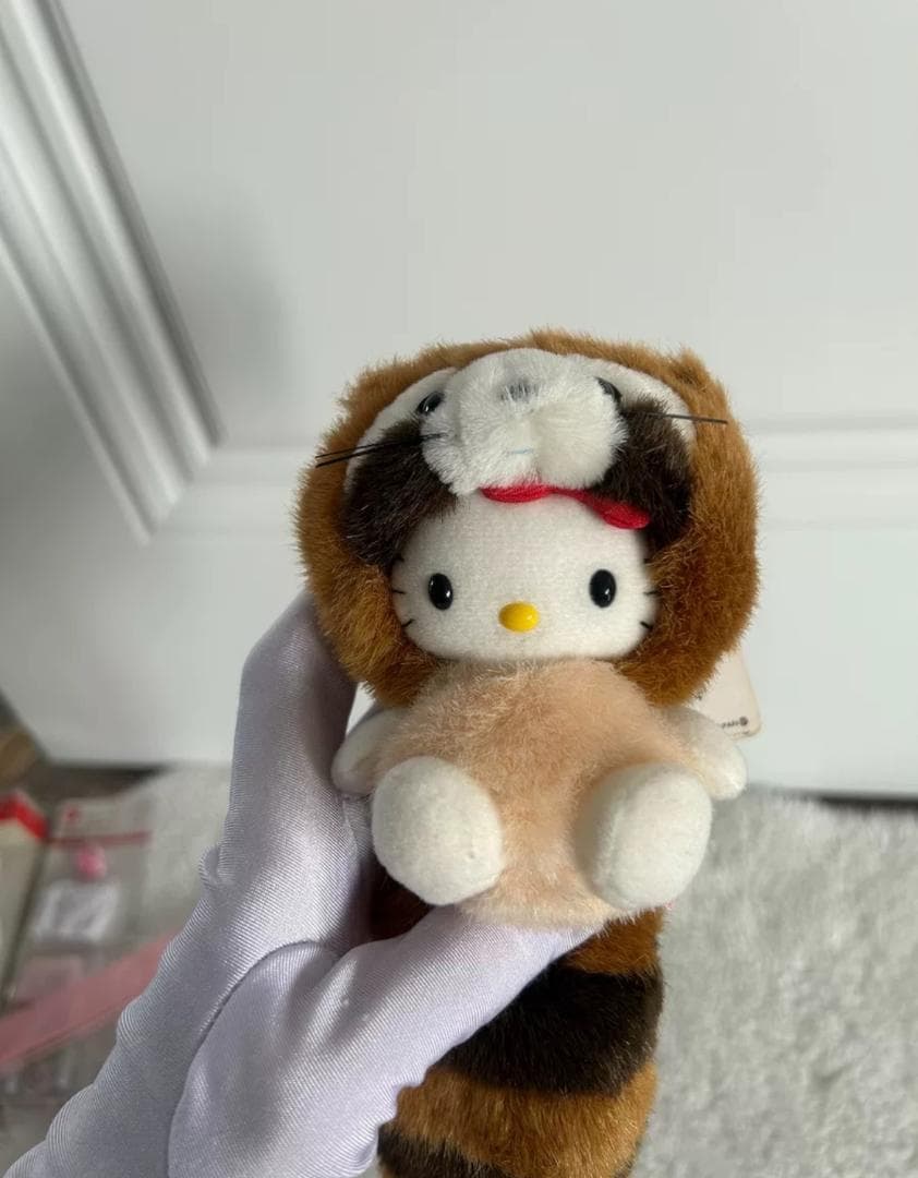 レアハローキティタグ無ししっぽ倶楽部レッサーパンダ