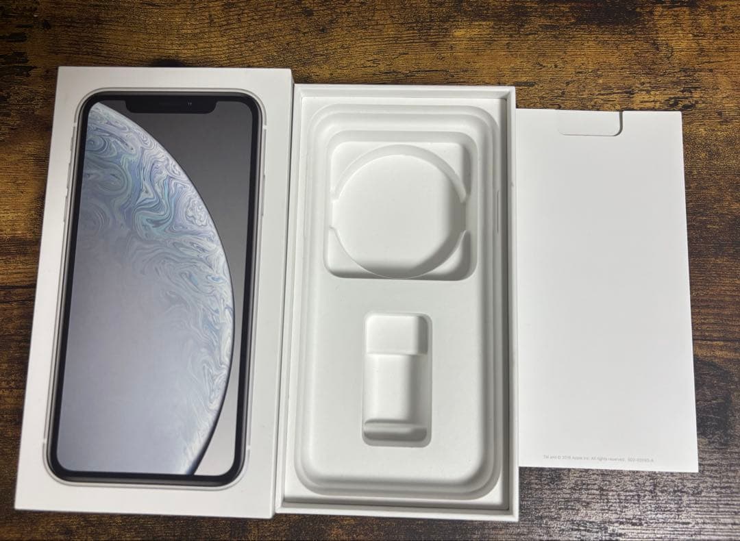 Apple iPhone XR ホワイト 本体 64GB