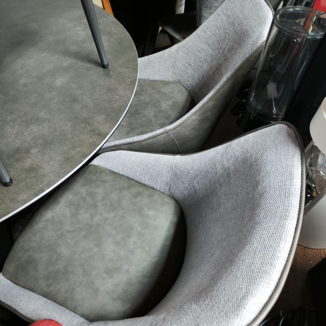 大阪市内配送無料 東京インテリア テーブル＋椅子×4 ダイニング5点セット 美品