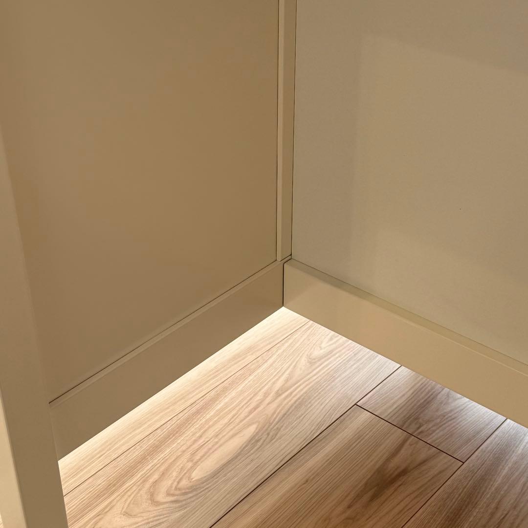 IKEA TORNVIKEN（トルンヴィーケン）テーブル・アイランドキッチン