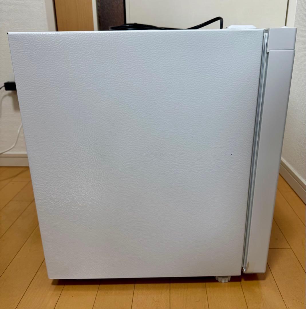 美品 アイリスプラザ PF-A31FD-N 小型 冷凍庫 冷蔵庫 31L