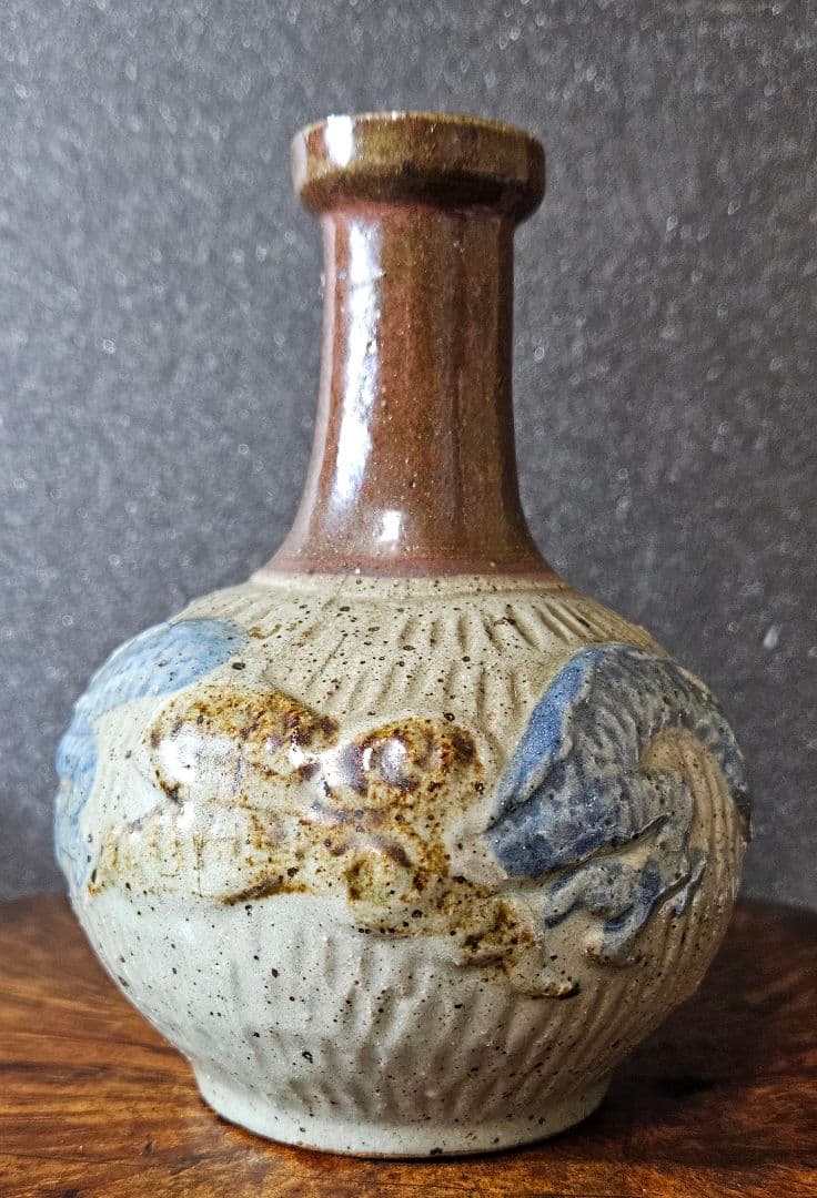 時代古作品❗沖縄の焼物　古琉球　壺屋焼　やちむん　陽刻浮彫色絵　雲龍巻き壺　徳利