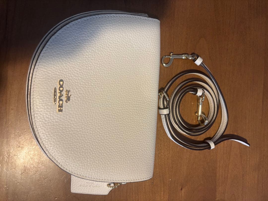 COACH コーチ ショルダーバッグ　ホワイトカラー系