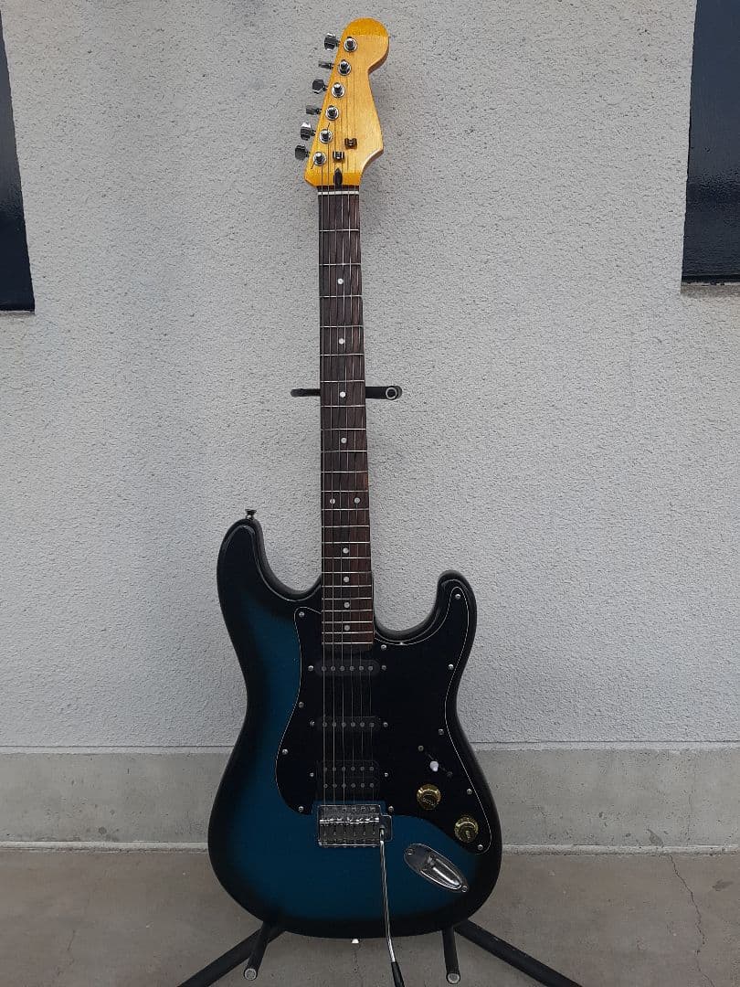 最終値下げ加熱処理ＡＩＹストラトタイプエレキギターSSH青おすすめ 最終値下げ加熱処理AIYストラトタイプエレキギターSSH青おすすめ