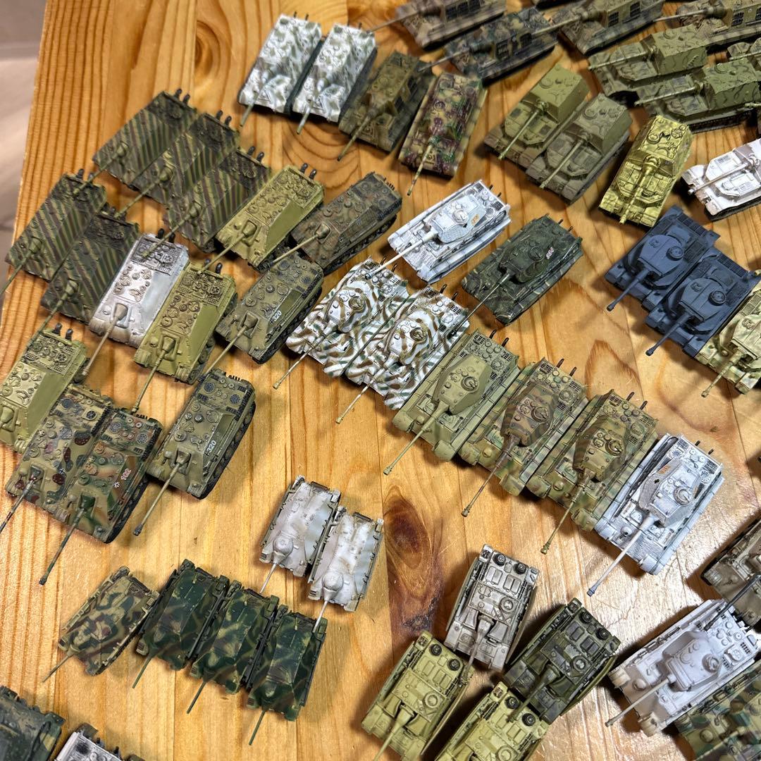 1/144 戦車　自走砲　突撃砲　フィギュア
