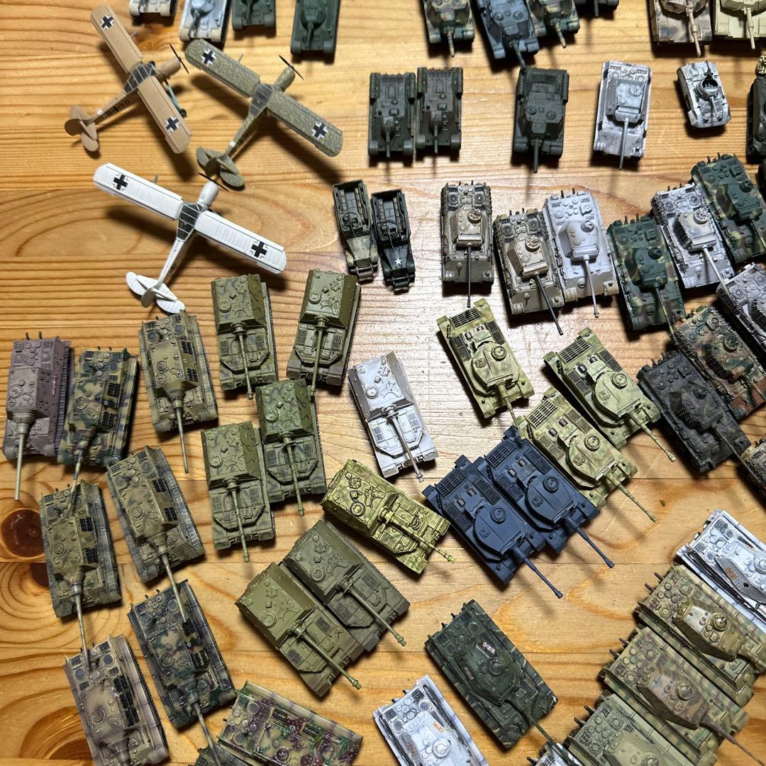 1/144 戦車　自走砲　突撃砲　フィギュア