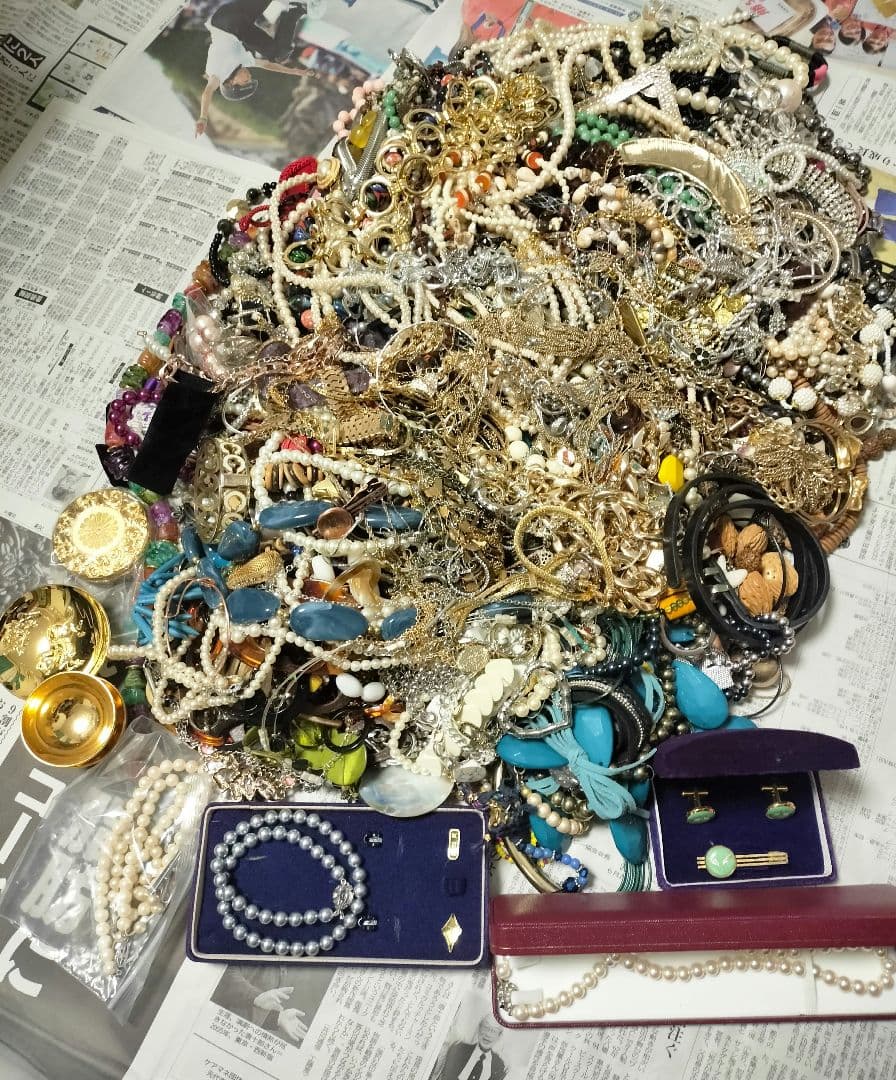 アクセサリーまとめ売り　 遺品、整理品、ジャンク品　約12.2kg