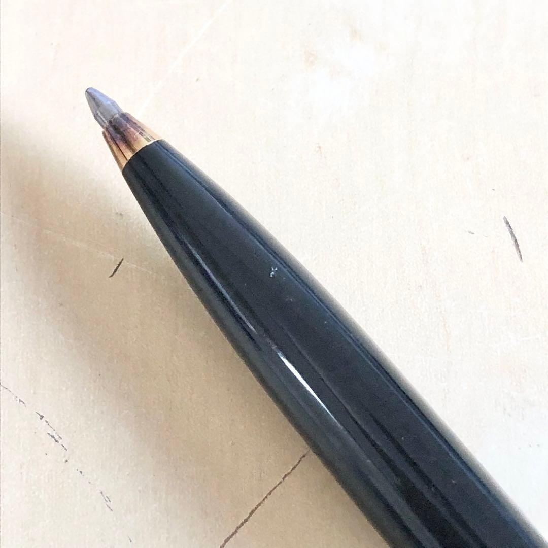 ペリカン スーベレーン ボールペン ツイスト式 芯入れに難あり