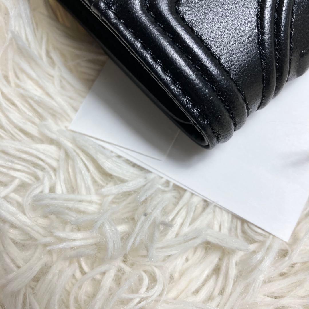 【極美品】トリーバーチ＊キルティング 三つ折りレザーブラック