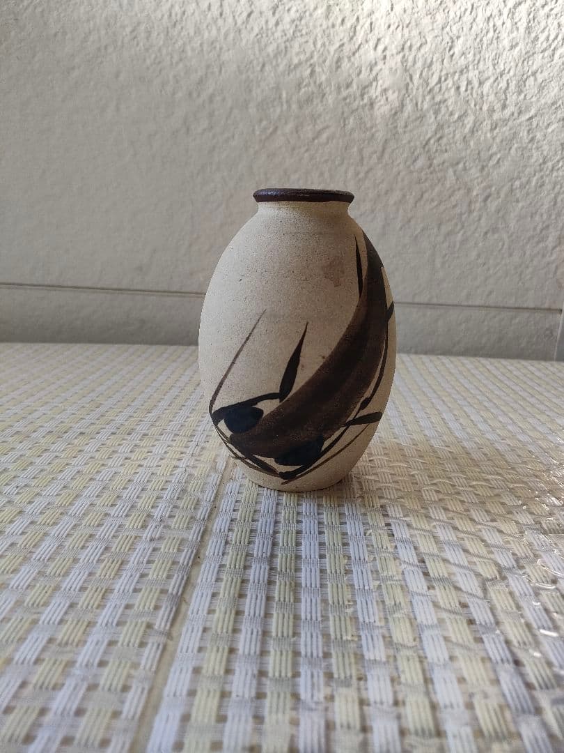 ●中国製 大魚図 陶器壺 縁起物 商売繁盛 富貴 風水 花器