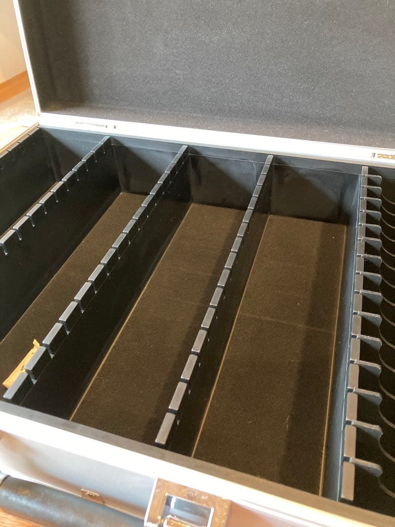 【美品】トイガーアタッシュケース