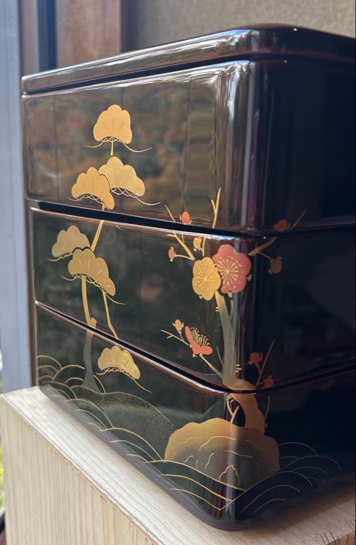 越前塗　重箱 初音　玉峰造　黒地3段　木箱入