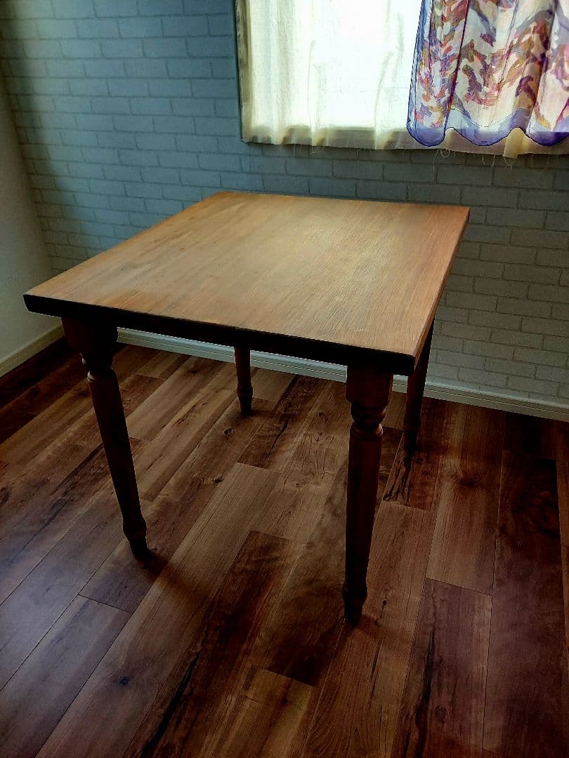 ひのきテーブル 無垢板 ろくろ足