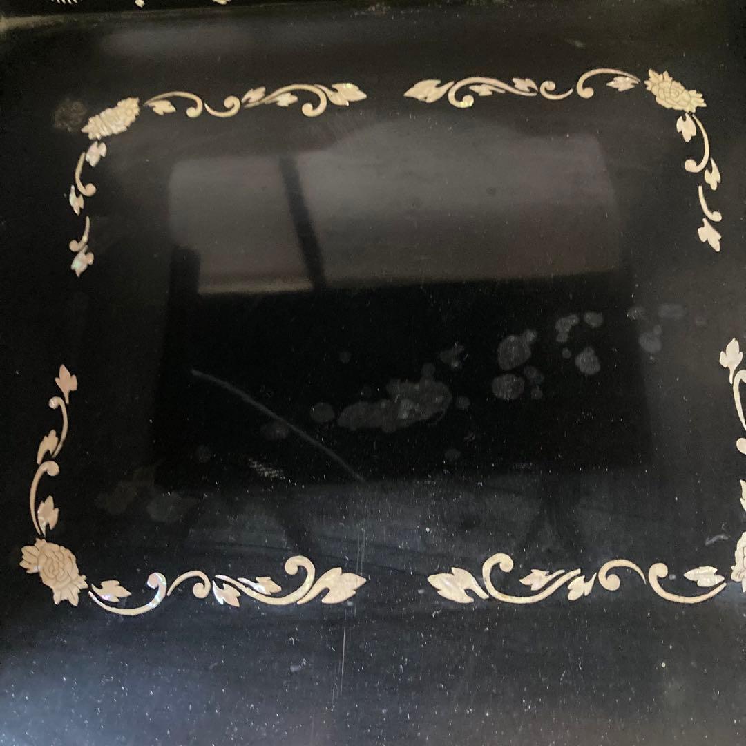 輪島塗 螺鈿細工 飾り棚 茶箪笥 段違い 違棚 黒漆 唐子 高級 和式 アコヤ貝