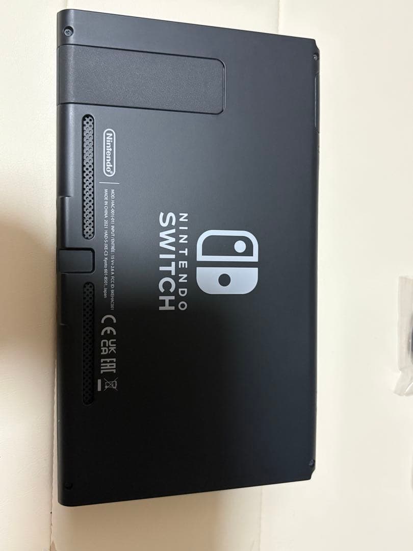 t*a様 Nintendo Switch本体 グレー　ニンテンドースイッチバッテ