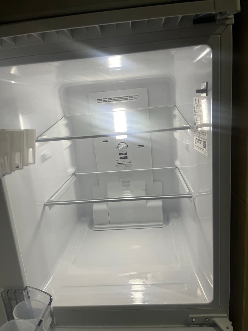 中古美品2024年製 SHARP シャープ 単身用 SJ-D15P-W 左開き可