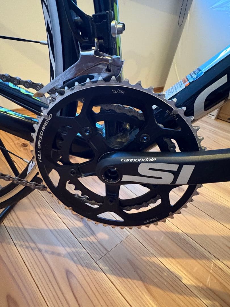 超美品CANNONDALE CAAD12 105 2016年モデル ロードバイク
