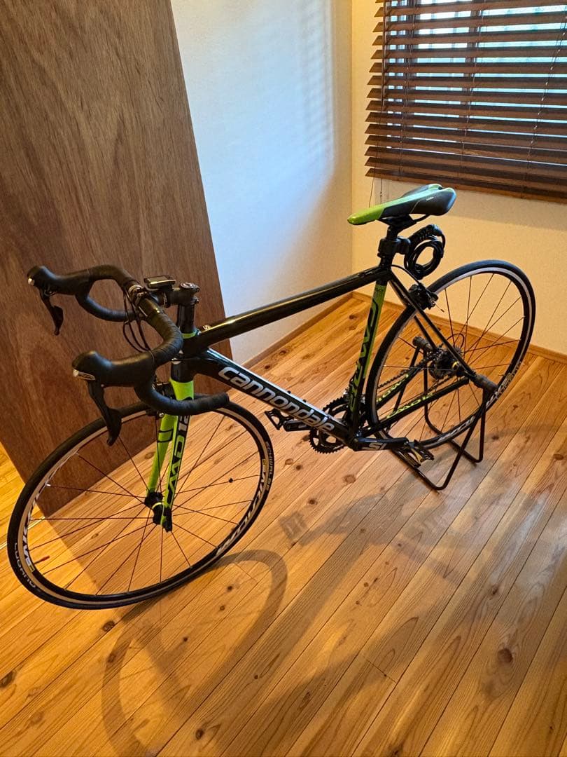 超美品CANNONDALE CAAD12 105 2016年モデル ロードバイク