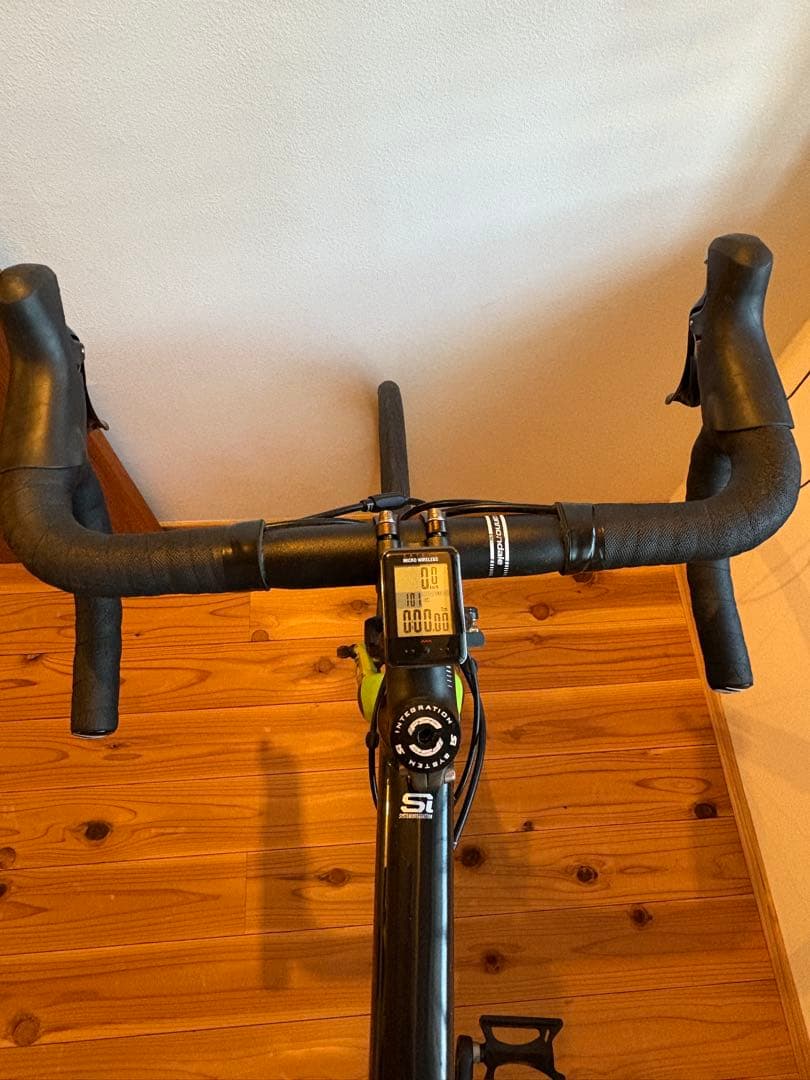 超美品CANNONDALE CAAD12 105 2016年モデル ロードバイク