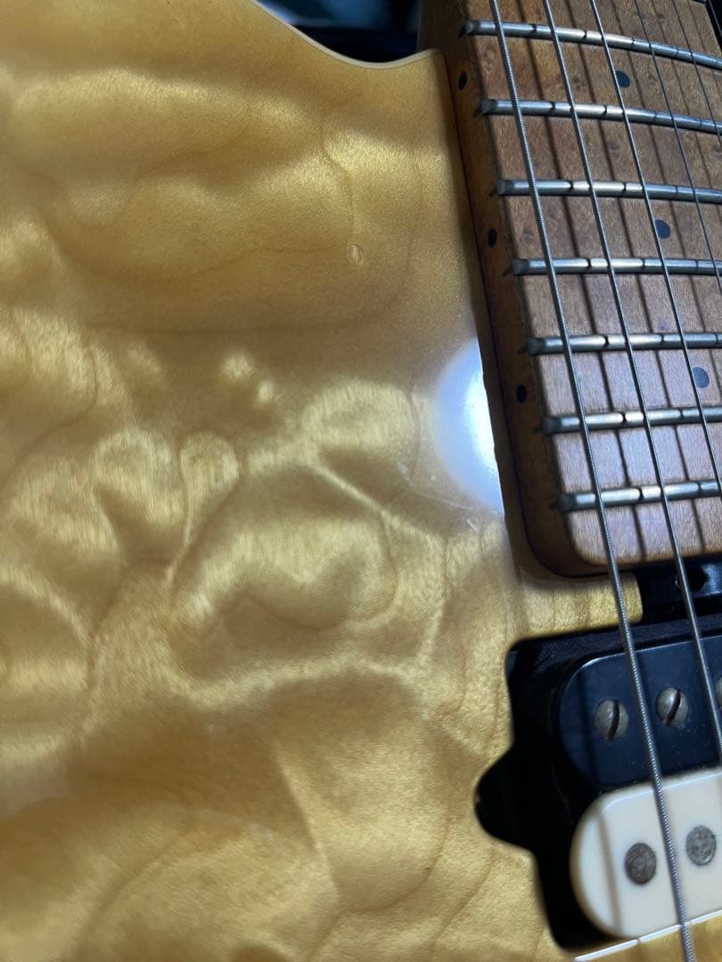 musicman axis （USA）gold w/trem Dチューナー