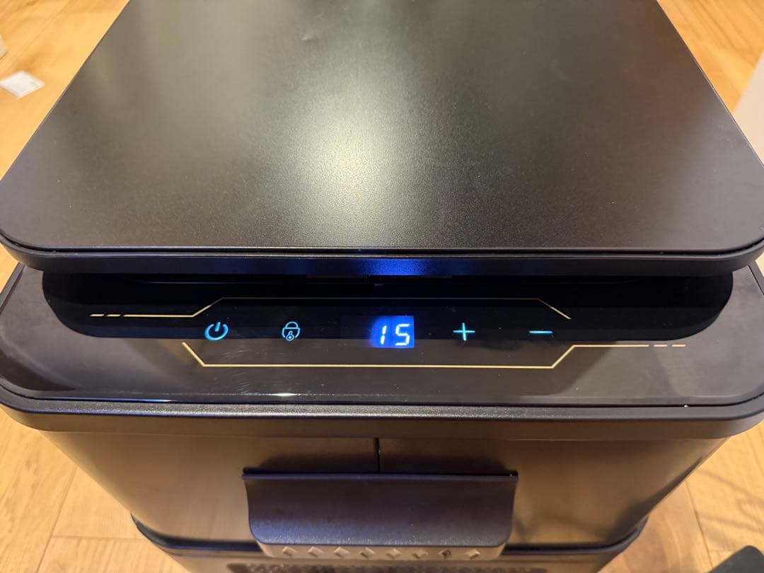 ポータブル車載冷蔵庫　30リッター　ブラック