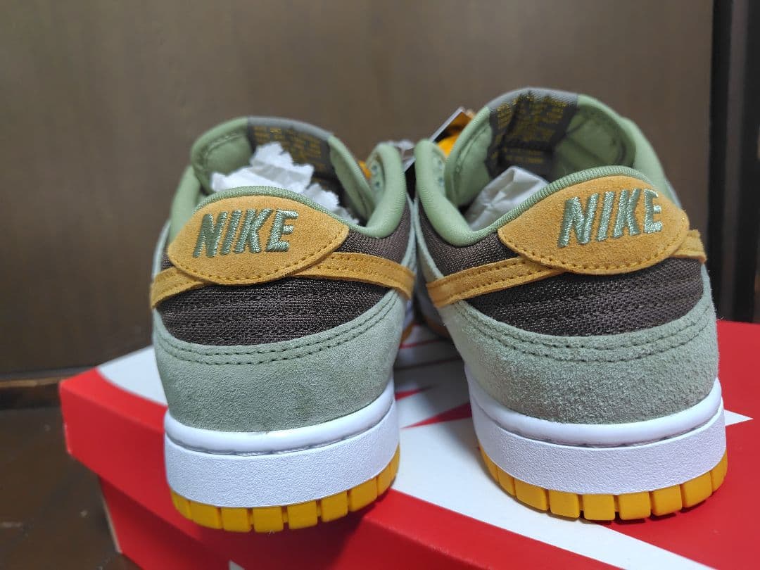 Nike Dunk Low スニーカー ダスティオリーブ/ブラウン/イエロー