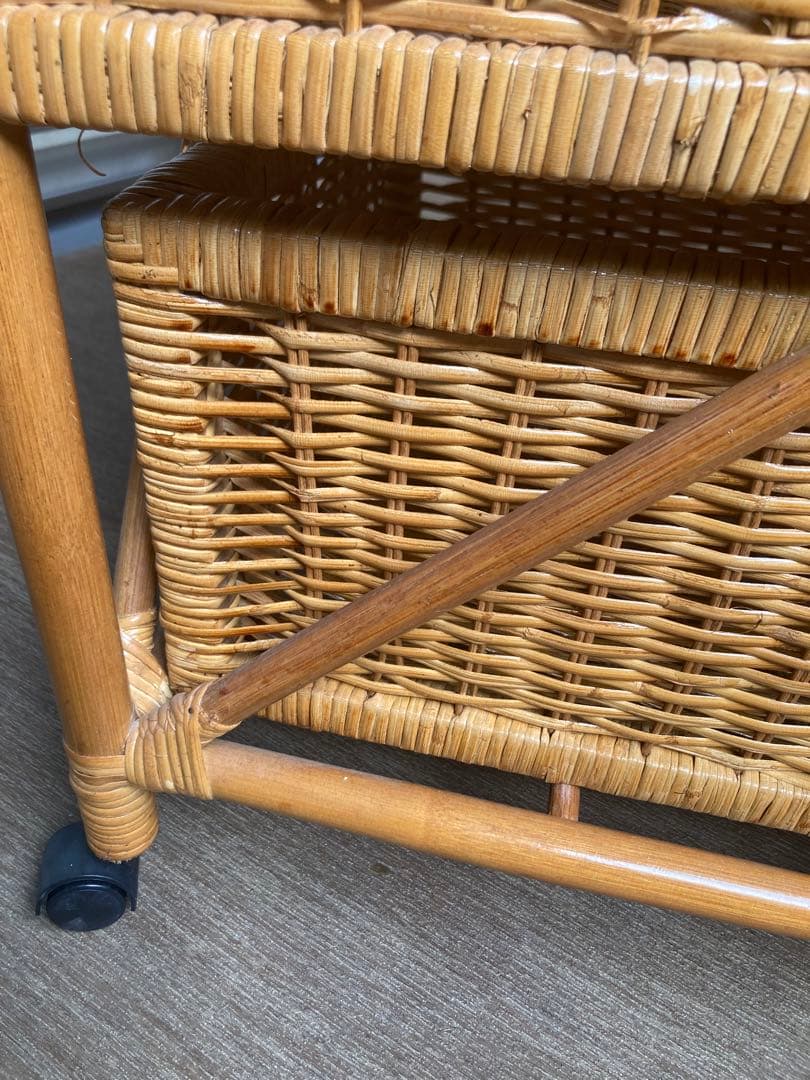 キャスター付き ラタン 籐　チェスト 2段 タンス 箪笥 レトロ アンティーク