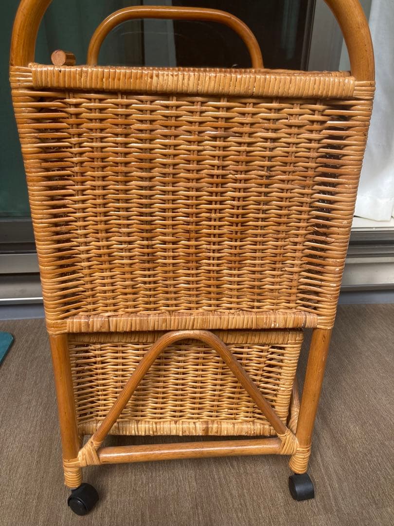 キャスター付き ラタン 籐　チェスト 2段 タンス 箪笥 レトロ アンティーク
