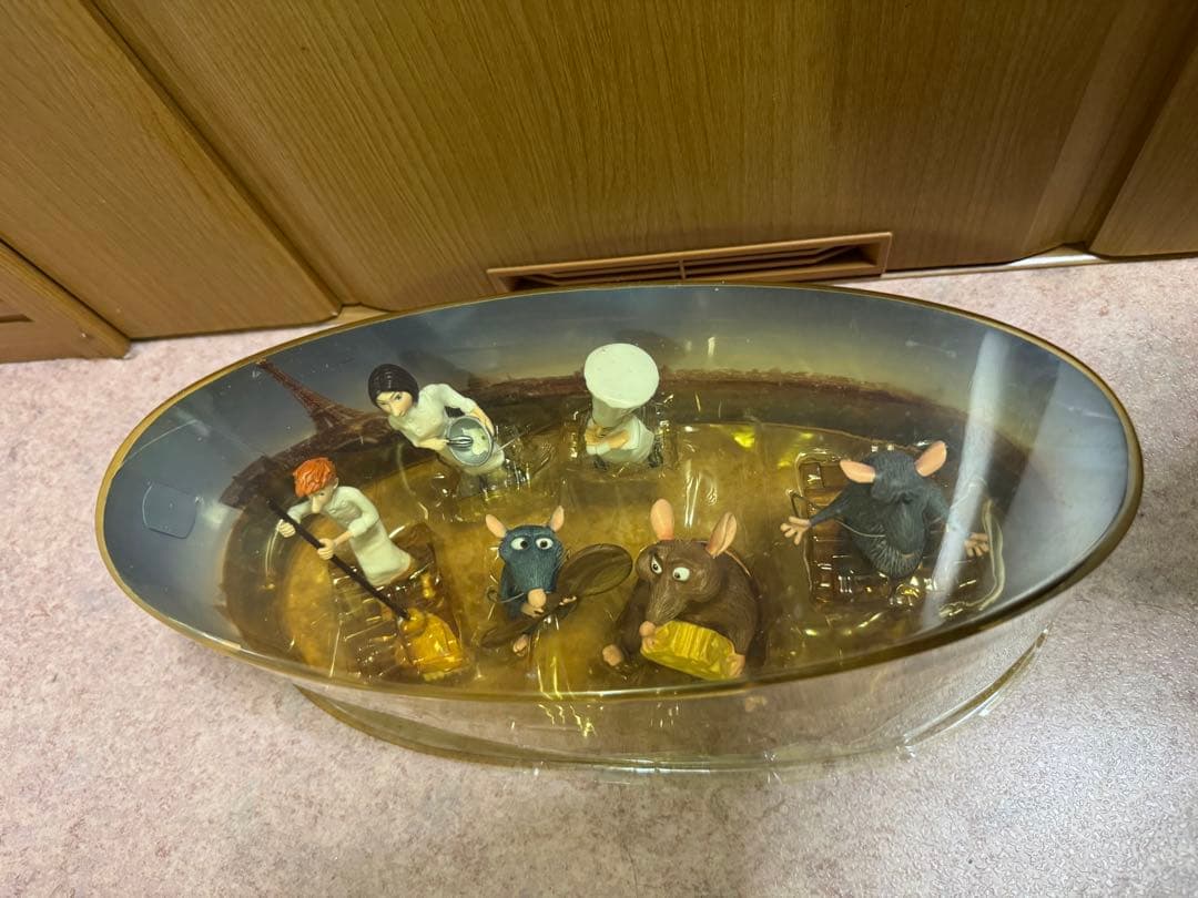 【激レア】レミーの美味しいレストラン　フィギュア