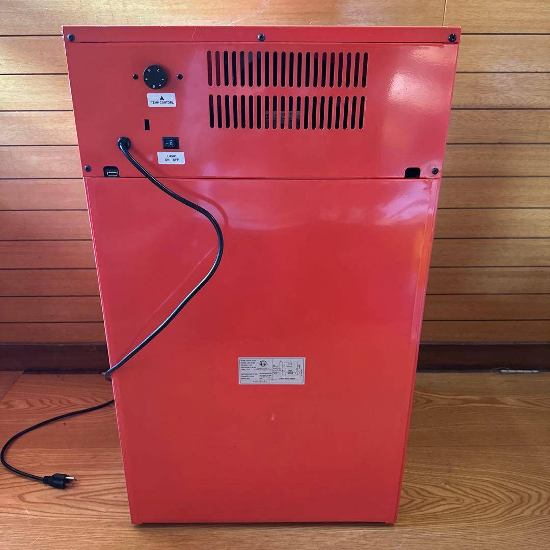 a*】様 アメリカ直輸入！バドワイザーの激レア冷蔵庫です！置くだけでアメリカンな