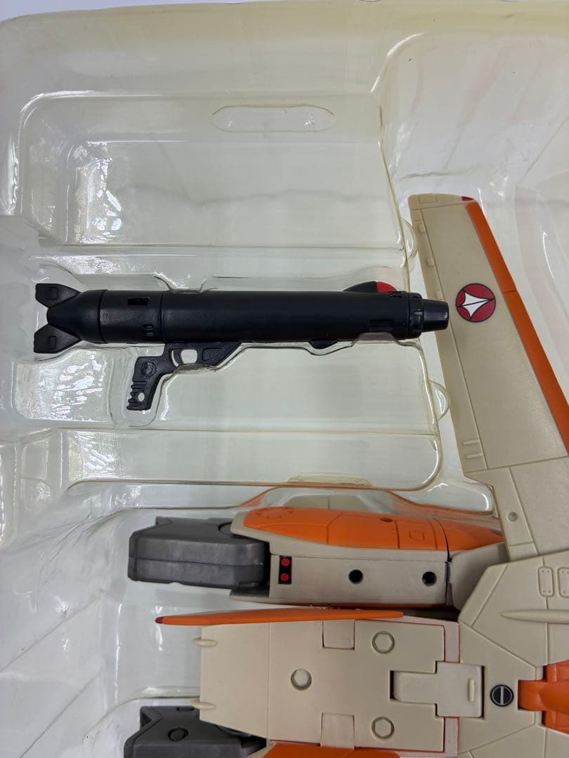 マクロス 1/60 完全変形 VF-1D バルキリー フィギュア