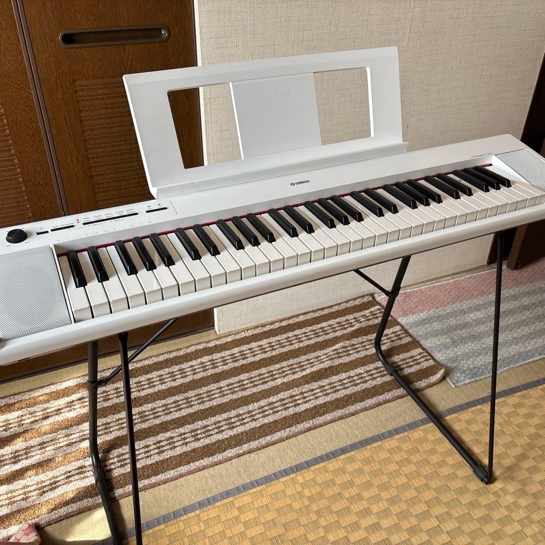 ヤマハ YAMAHA 電子キーボード piaggero ホワイト NP-12