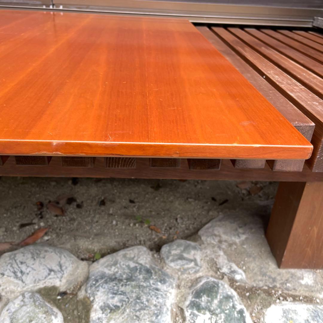 フレデリシア　ナナディツエル　トリニダード・トバゴテーブル小　ウェグナー 北欧