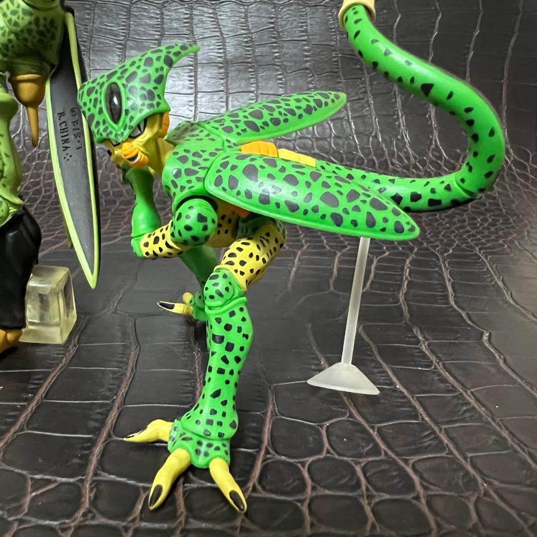 ■ 激レア ドラゴンボール セル フィギュア 3体セット